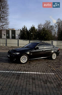 Седан BMW 3 Series 2009 в Луцке