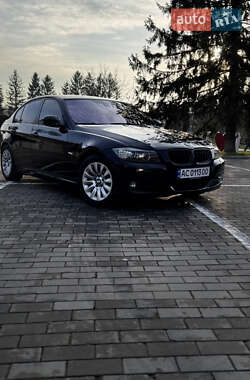 Седан BMW 3 Series 2009 в Луцке