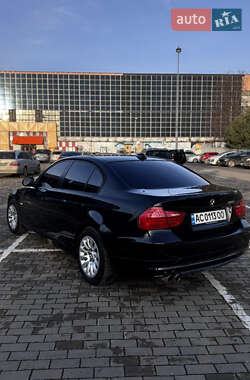 Седан BMW 3 Series 2009 в Луцке