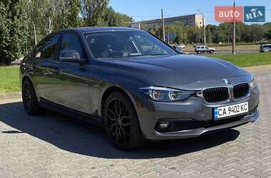 Седан BMW 3 Series 2017 в Черкасах