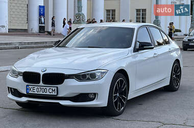 Седан BMW 3 Series 2013 в Дніпрі