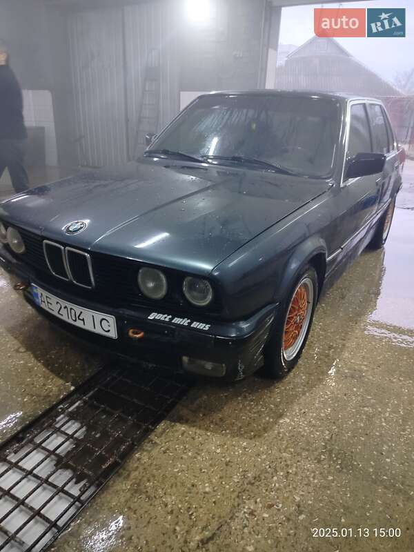 Седан BMW 3 Series 1986 в 
