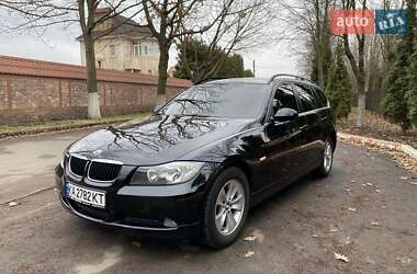 Універсал BMW 3 Series 2007 в Вишневому