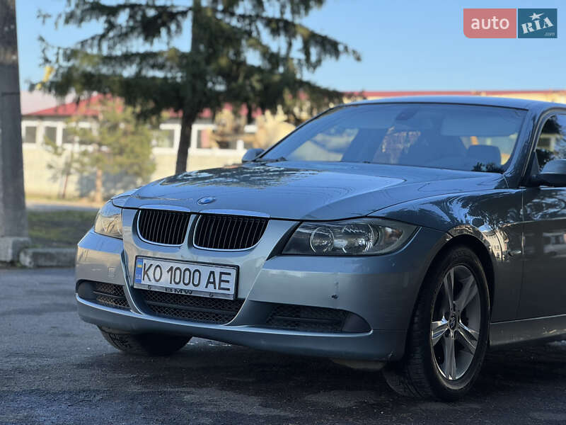 Седан BMW 3 Series 2007 в Мукачевому