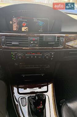 Седан BMW 3 Series 2005 в 