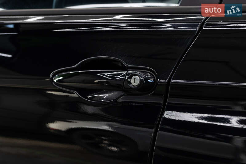 Седан BMW 3 Series 2016 в Ивано-Франковске