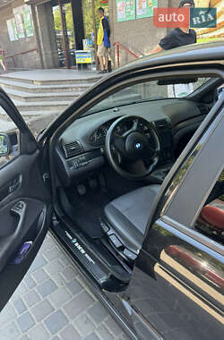 Седан BMW 3 Series 2003 в 