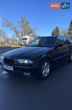 Универсал BMW 3 Series 1997 в Ровно