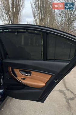 Седан BMW 3 Series 2014 в 