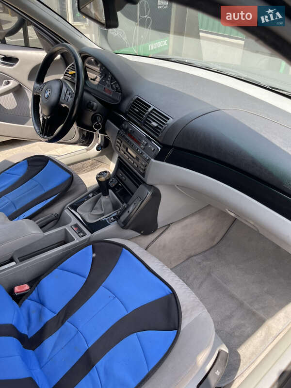 Седан BMW 3 Series 2000 в Чернівцях