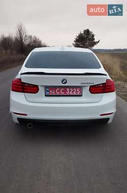 Седан BMW 3 Series 2015 в Великих Мостах