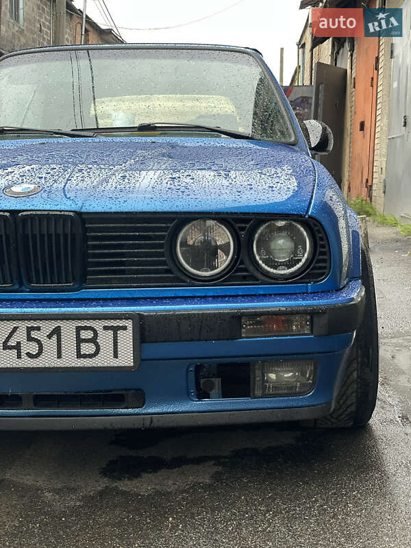 Кабриолет BMW 3 Series 1991 в Киеве