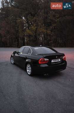 Седан BMW 3 Series 2005 в Виннице