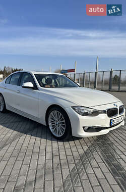 Седан BMW 3 Series 2014 в Львові