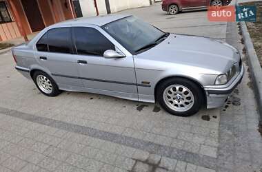 Седан BMW 3 Series 1998 в Добротворі