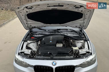 Седан BMW 3 Series 2012 в Львові