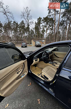 Седан BMW 3 Series 2013 в 
