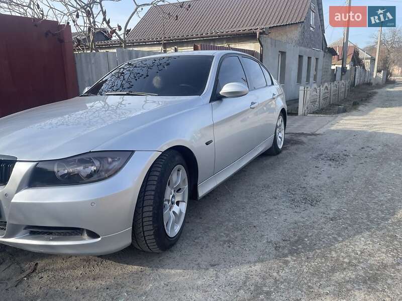 Седан BMW 3 Series 2006 в Чугуеве