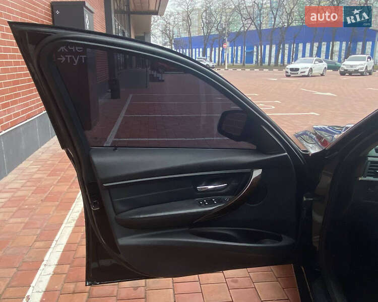 Седан BMW 3 Series 2015 в Одессе
