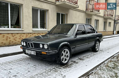 Седан BMW 3 Series 1985 в Моршине