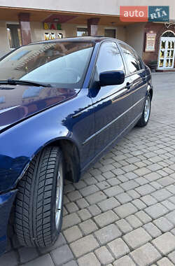 Седан BMW 3 Series 2004 в 