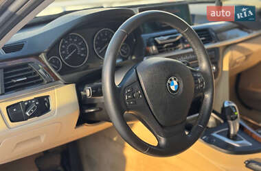 Седан BMW 3 Series 2014 в Львове