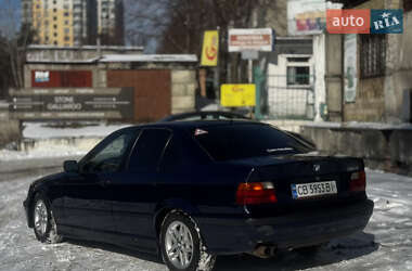 Седан BMW 3 Series 1991 в Киеве