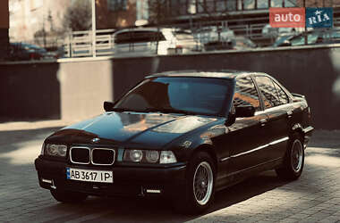 Седан BMW 3 Series 1991 в Коломые