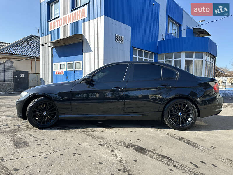Седан BMW 3 Series 2011 в Запоріжжі