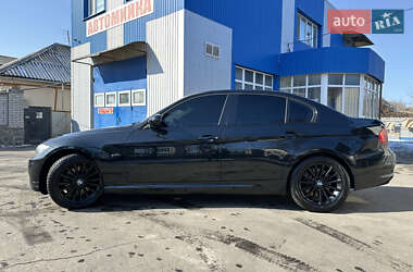 Седан BMW 3 Series 2011 в 