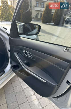 Седан BMW 3 Series 2021 в 
