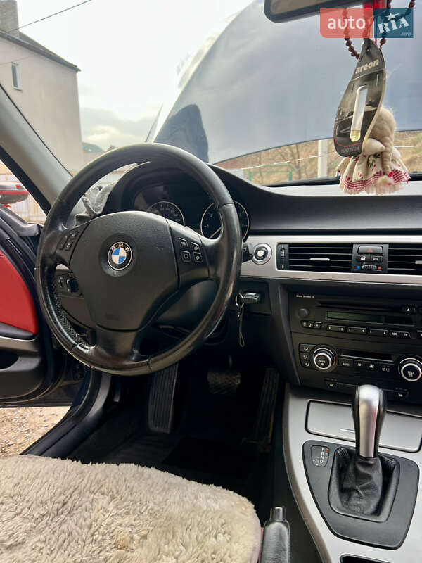 Седан BMW 3 Series 2007 в Золочеві
