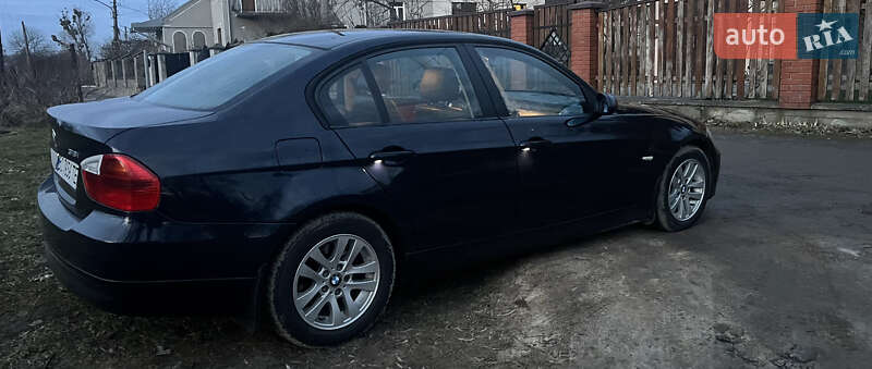 Седан BMW 3 Series 2007 в Золочеві