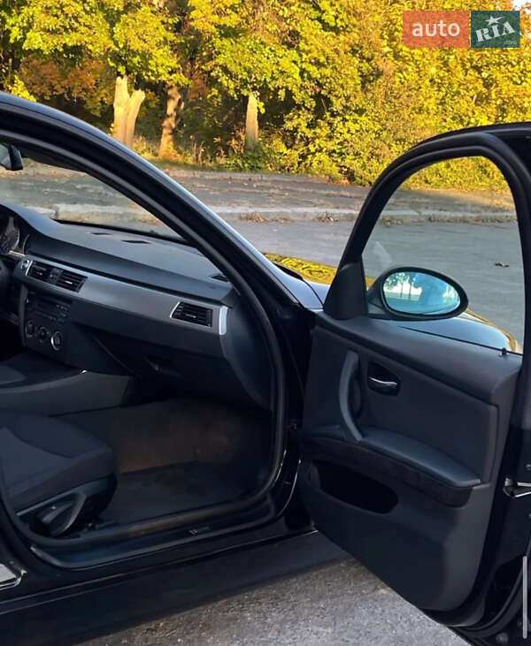 Седан BMW 3 Series 2007 в Конотопі