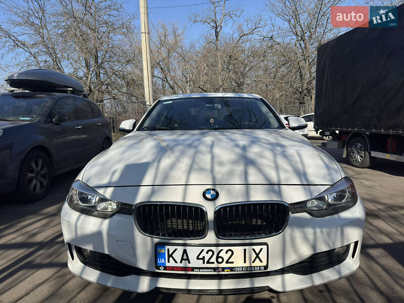 Седан BMW 3 Series 2012 в Одессе