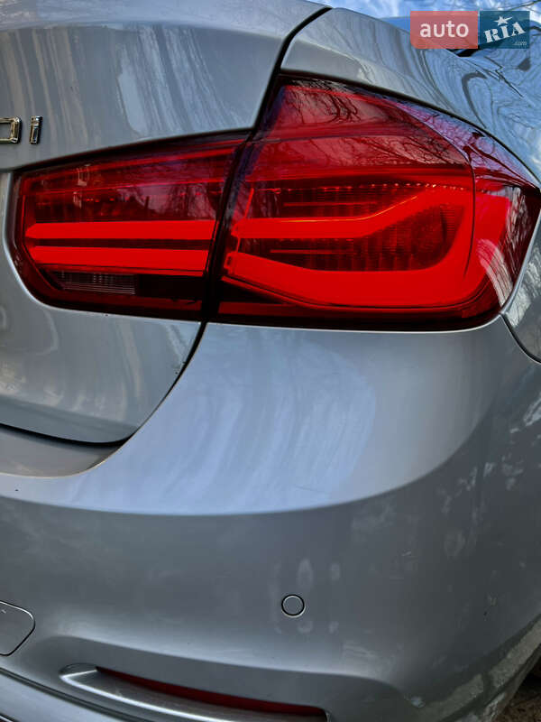 Седан BMW 3 Series 2016 в Кропивницком