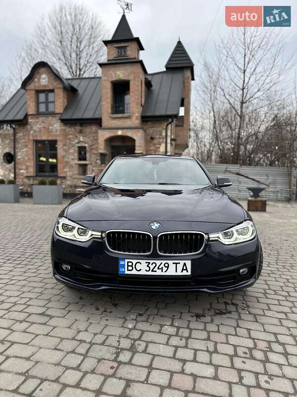 Седан BMW 3 Series 2017 в Львові