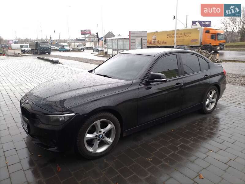 Седан BMW 3 Series 2012 в Івано-Франківську