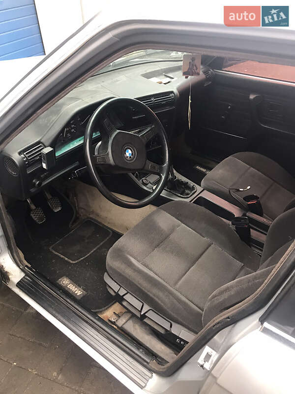Седан BMW 3 Series 1984 в Сумах фото 5 Седан BMW 3 Series 1984 в Сумах
