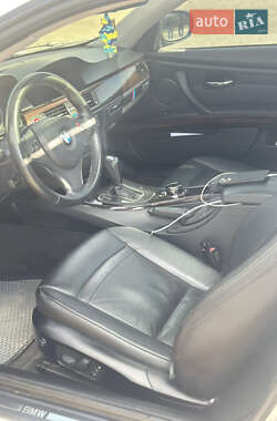 Купе BMW 3 Series 2011 в 