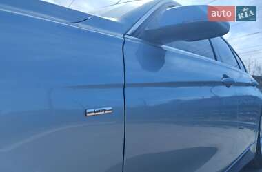 Седан BMW 3 Series 2012 в 