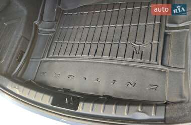 Седан BMW 3 Series 2012 в 