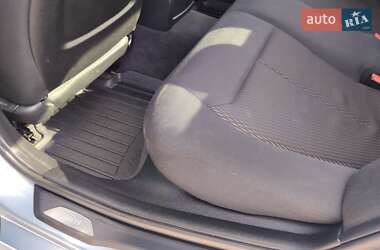 Седан BMW 3 Series 2012 в 