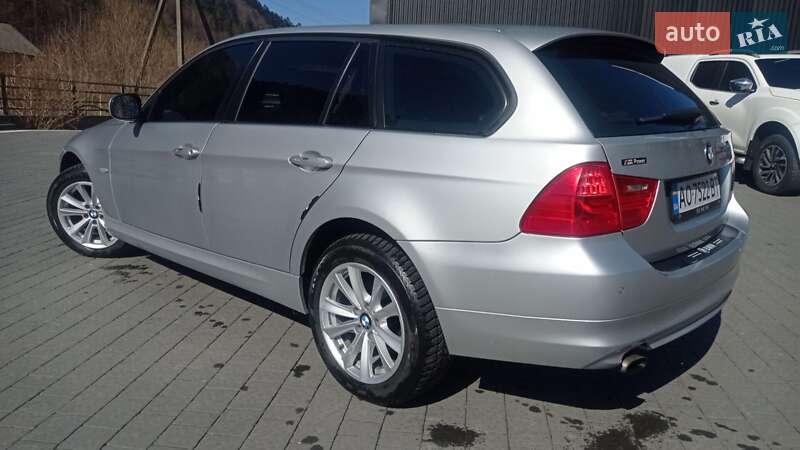 Универсал BMW 3 Series 2011 в Межгорье