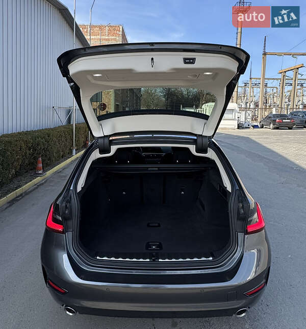 Универсал BMW 3 Series 2020 в Киеве фото 13 Универсал BMW 3 Series 2020 в Киеве