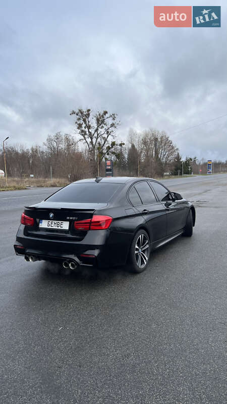 Седан BMW 3 Series 2017 в Звенигородці