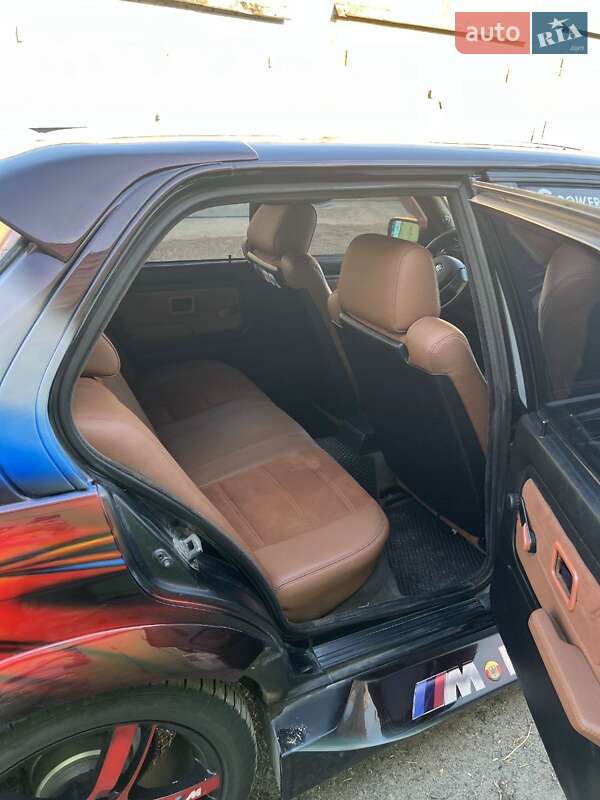 Седан BMW 3 Series 1988 в Днепре