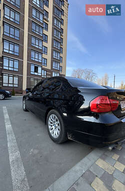 Седан BMW 3 Series 2009 в 