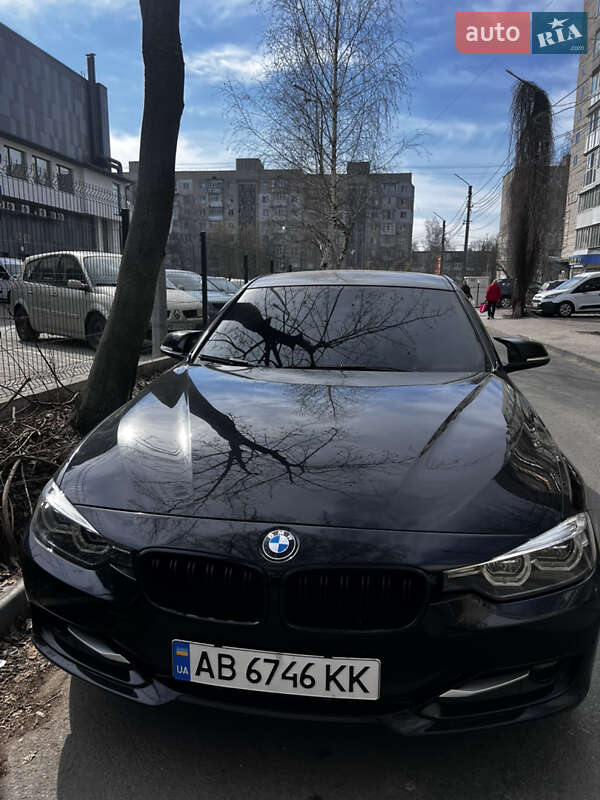 Седан BMW 3 Series 2012 в Виннице