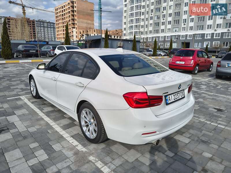 Седан BMW 3 Series 2016 в Ирпене